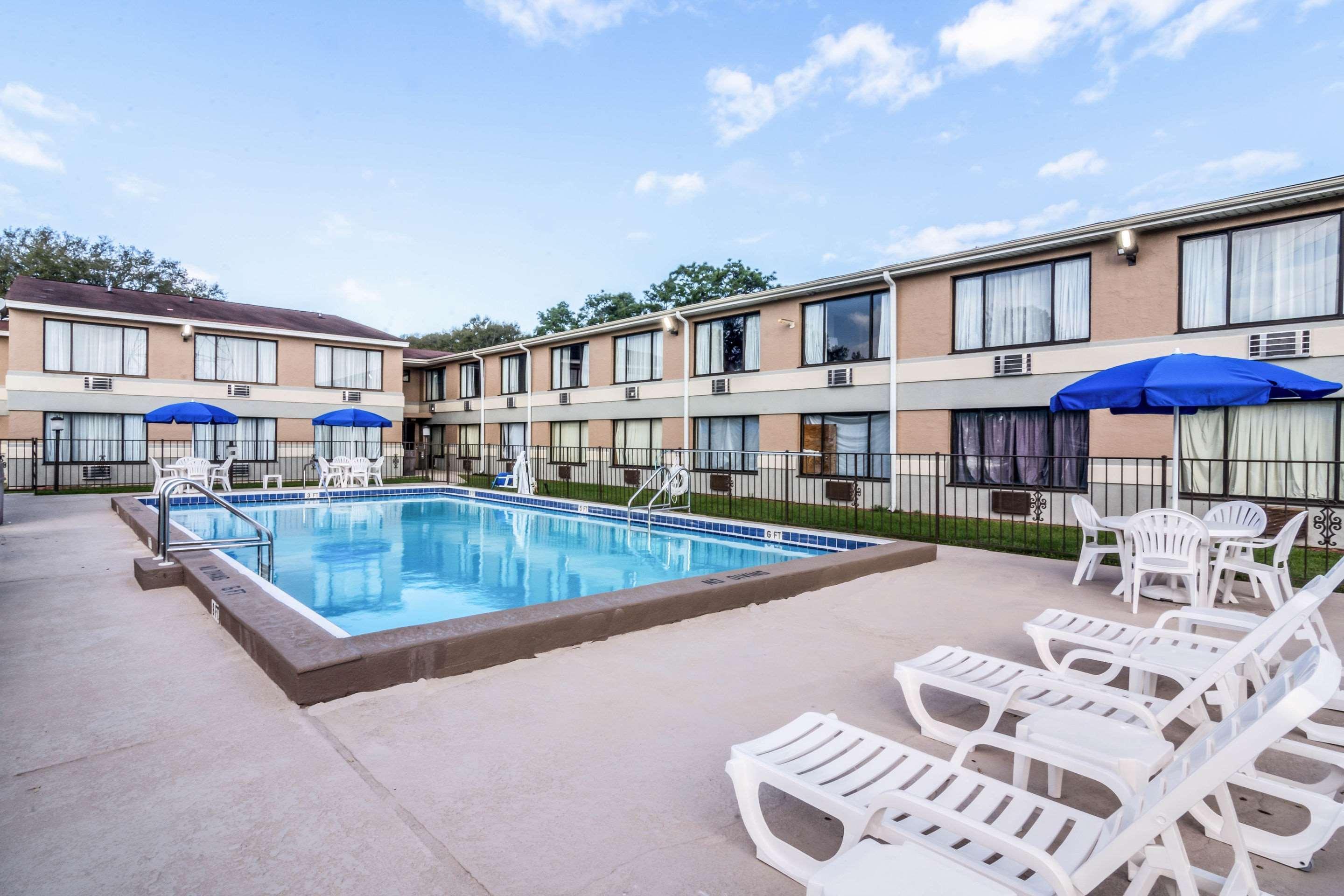Quality Inn Ferry Pass Exterior foto